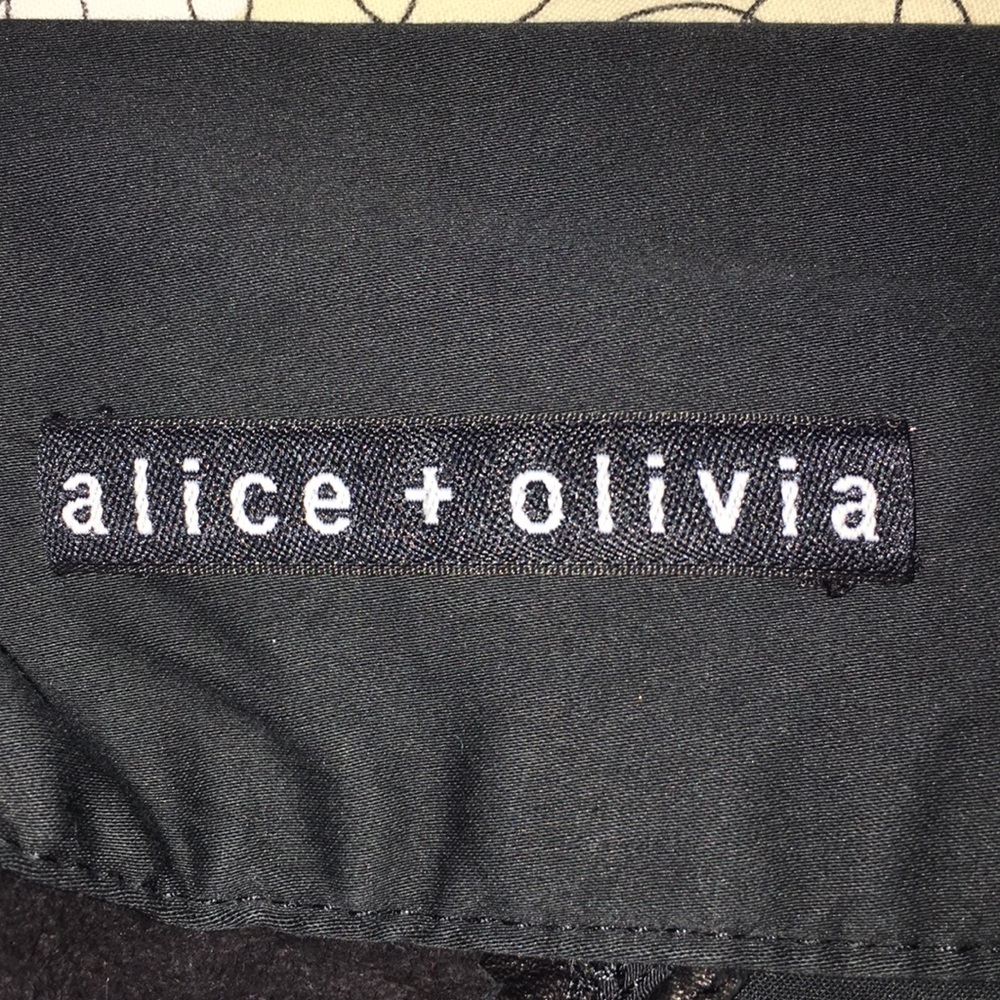 00 XS alice + olivia Leather GeoPatch Flirty Skirt - Picture 5 of 6